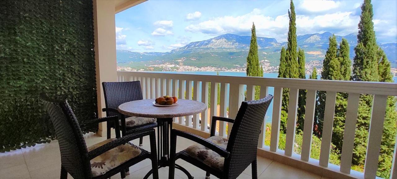 Villa Boka Sunrise Apartments Χέρτσεγκ Νόβι Εξωτερικό φωτογραφία