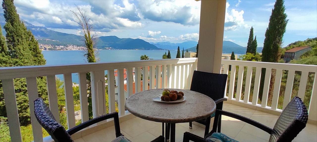 Villa Boka Sunrise Apartments Χέρτσεγκ Νόβι Εξωτερικό φωτογραφία